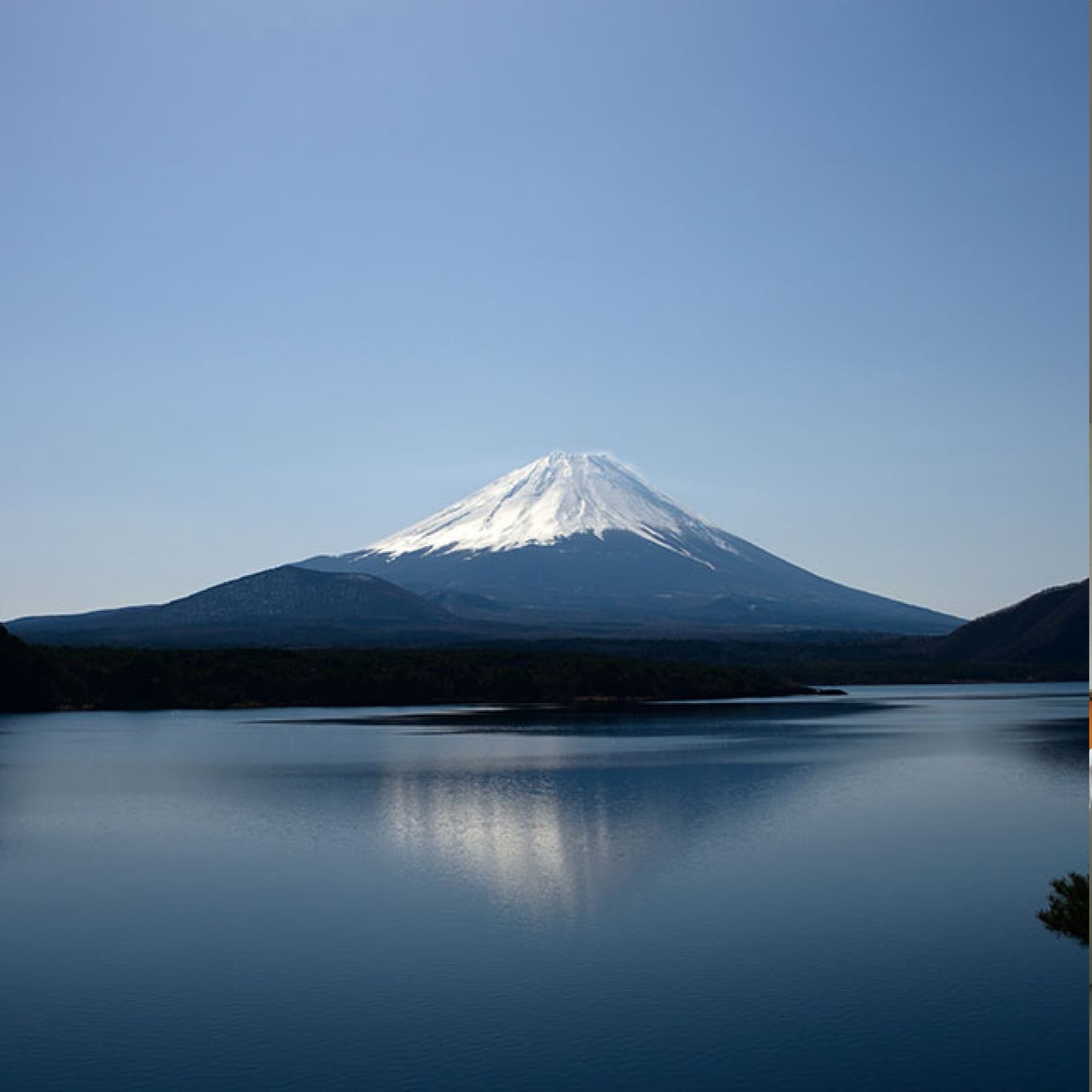 At the foot of Mt. Fuji is where we found delicious 100% natural water. We cook and furnish our guest rooms and spa with one of Japan’s best ultra-soft water.