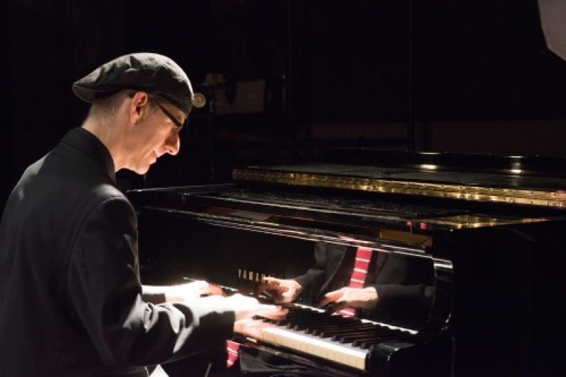 日米で活躍するTokyo Big Band主宰者（立川在住） Jonathan Katz (piano)  クリスマス、大晦日、元日にソラノホテルで、名プレイヤー達とライブ共演